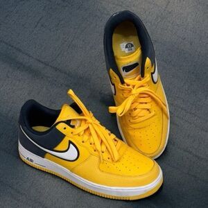 Nike Men’s 8.5 Air Force Ones Yellow and Blue Trainers
